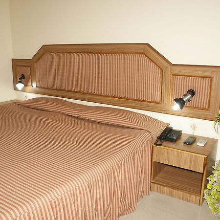ורנאסי Hotel Lara India מראה חיצוני תמונה