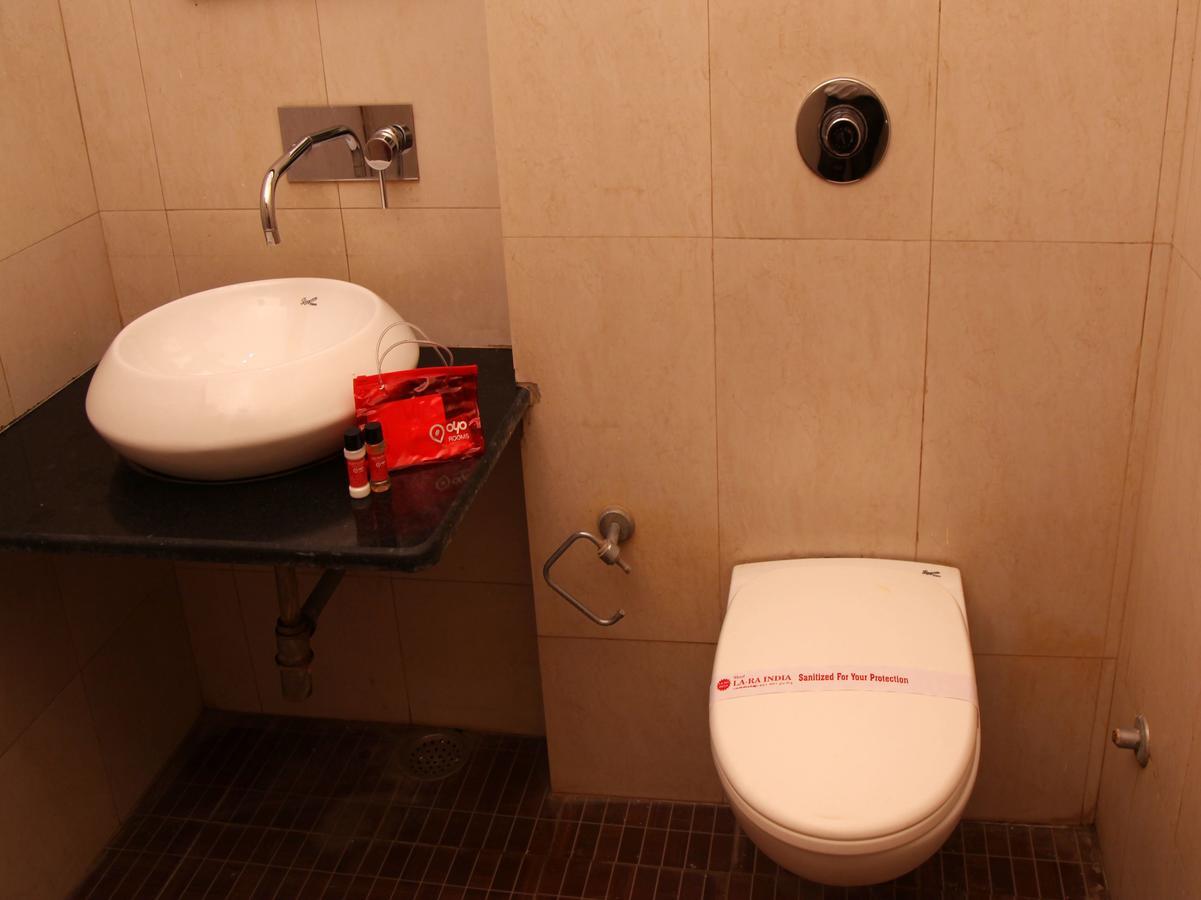 ורנאסי Hotel Lara India מראה חיצוני תמונה