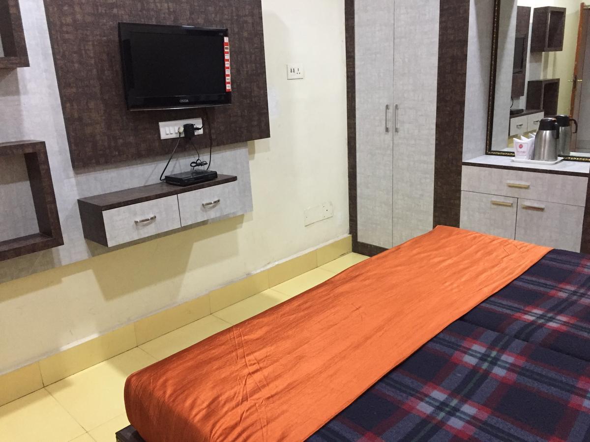 ורנאסי Hotel Lara India מראה חיצוני תמונה