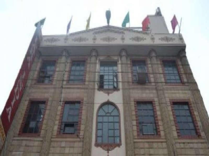 ורנאסי Hotel Lara India מראה חיצוני תמונה
